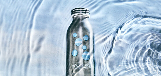 aqua reotier water bottle water background